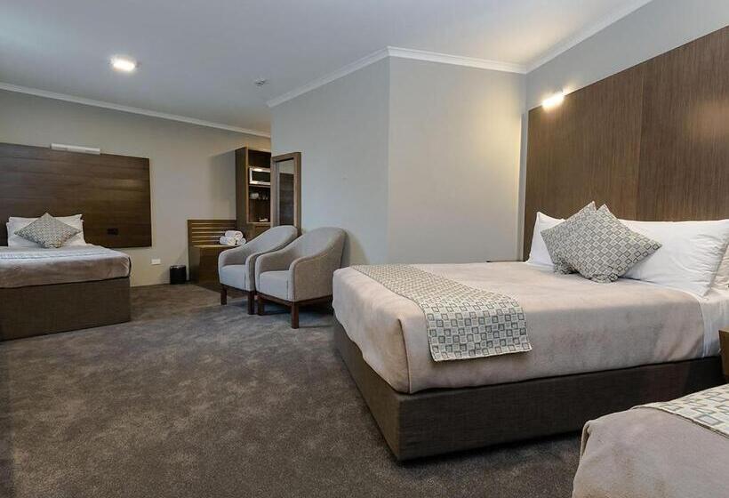 غرفة عائلية, Bankstown Motel 10