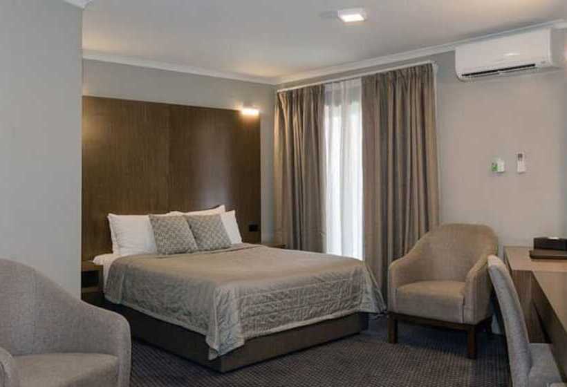 デラックスルーム, Bankstown Motel 10