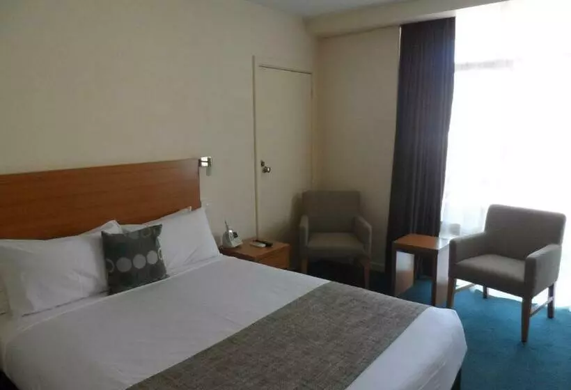スタンダードルーム, Admiralty Inn