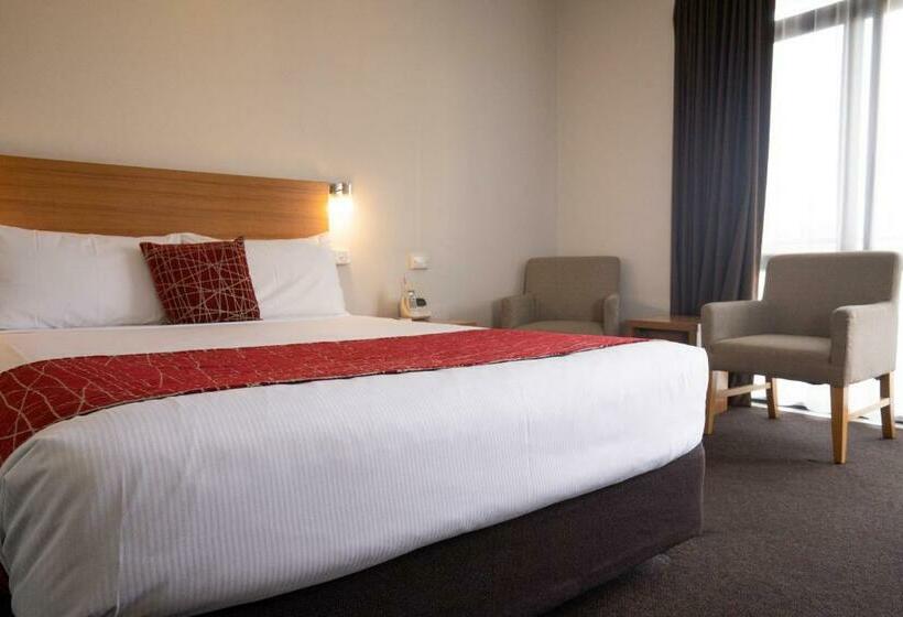 اتاق استاندارد, Admiralty Inn