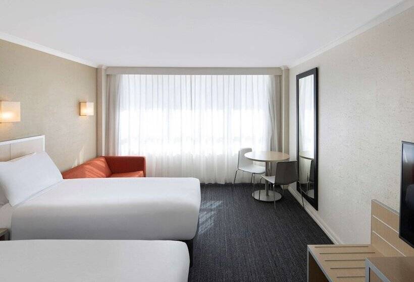 Номер Стандарт, Mercure Newcastle