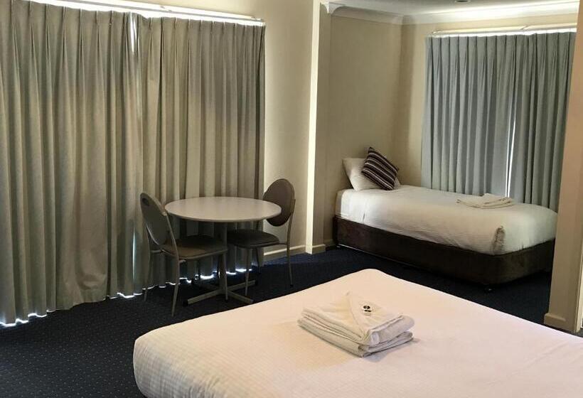 דירת חדר, Orange Motor Lodge