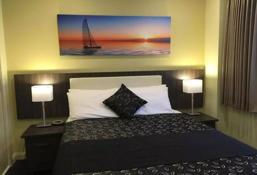 スリーベッドルーム　ヴィラ, Park Squire Motor Inn & Serviced Apartments