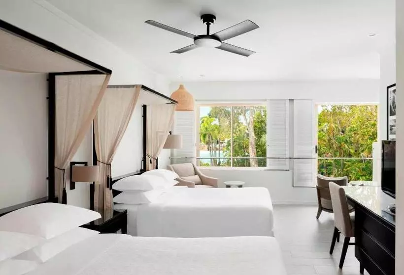 اتاق استاندارد با چشمانداز دریاچه, Sheraton Grand Mirage Resort, Port Douglas