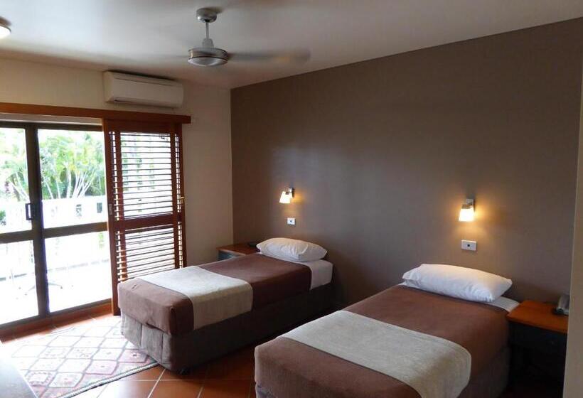 Номер Стандарт, Sovereign Resort