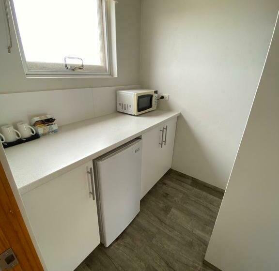 חדר סטנדרט, Top Of The Town Motor Inn