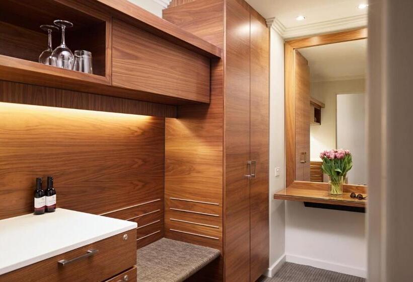 스탠다드 룸 더블 침대 도시 전망, View Melbourne