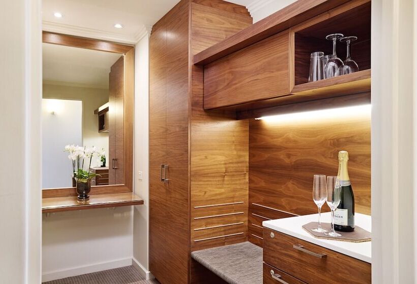 스탠다드 룸 더블 침대 도시 전망, View Melbourne