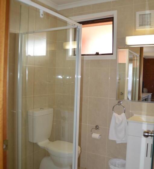 اتاق خانوادگی, Whalers Rest Motor Inn