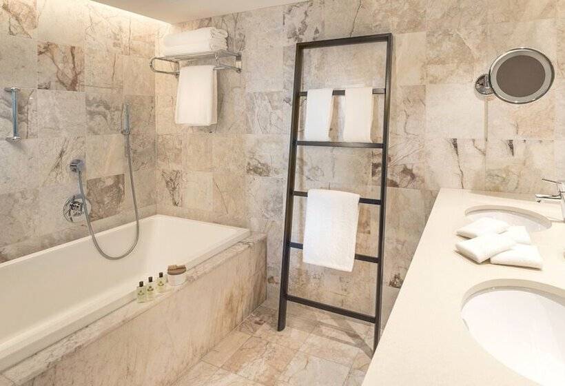 اتاق پرمیوم, Intercontinental Hayman Great Barrier Reef