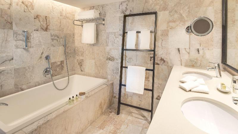 اتاق پرمیوم, Intercontinental Hayman Great Barrier Reef