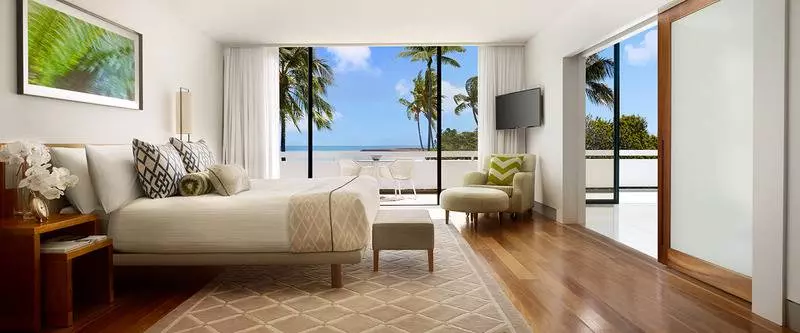Suite with lake view, Intercontinental Hayman Great Barrier Reef