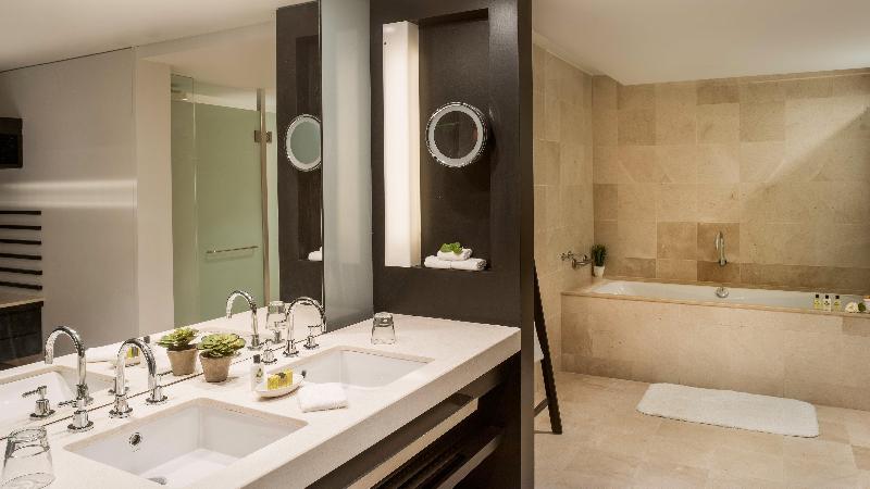 اتاق پرمیوم, Intercontinental Hayman Great Barrier Reef