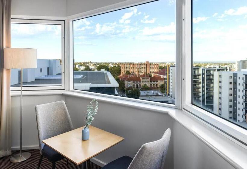 キングサイズベッドのスーペリアルーム, Novotel Perth Langley