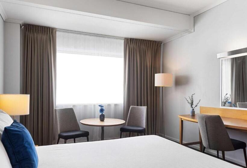 キングサイズベッドのスタンダードルーム, Novotel Perth Langley