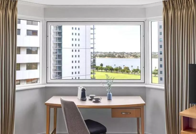 Junior Suite Vista Río, Novotel Perth Langley