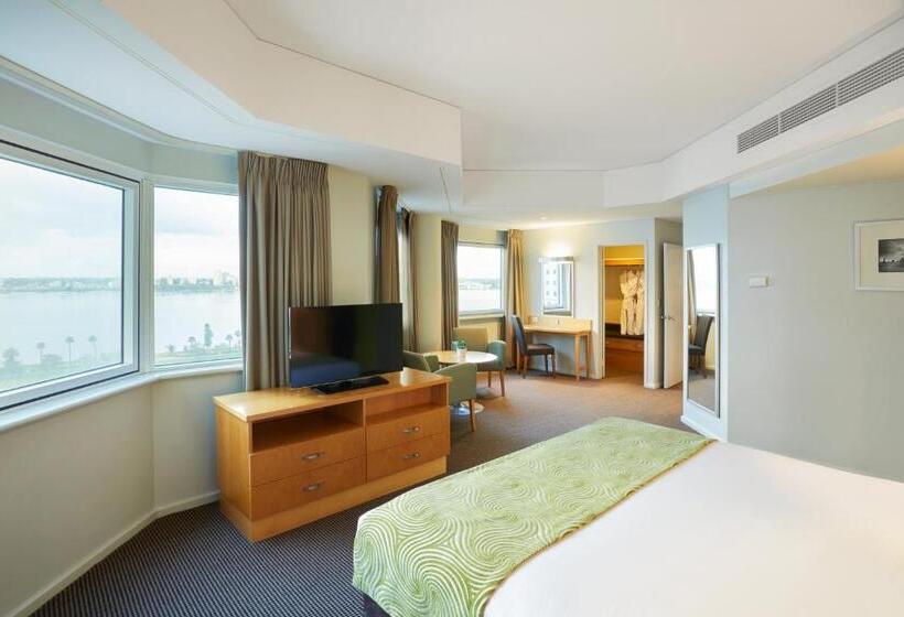 スーペリアースイート, Novotel Perth Langley