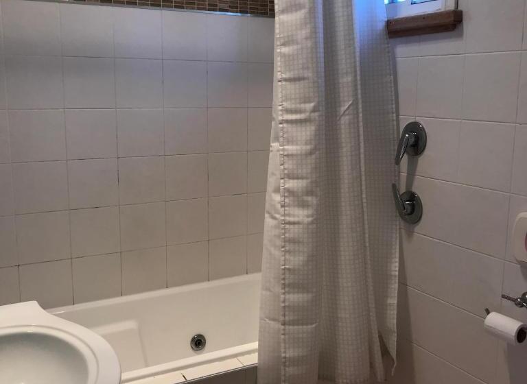 חדר סטנדרט עם ג'קוזי, The Lodge Outback Motel