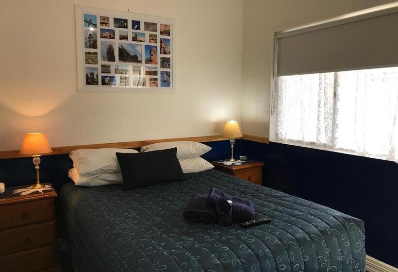 חדר סטנדרט עם ג'קוזי, The Lodge Outback Motel