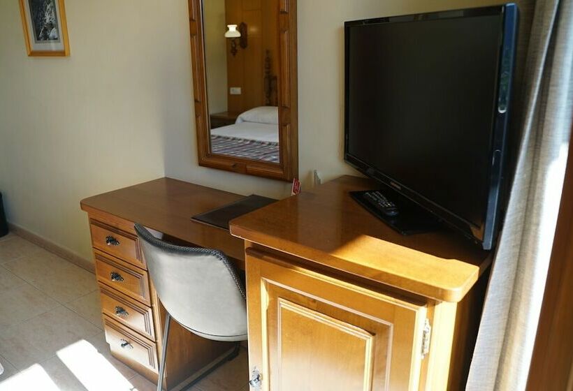 اتاق استاندارد, Abba Ordino Babot