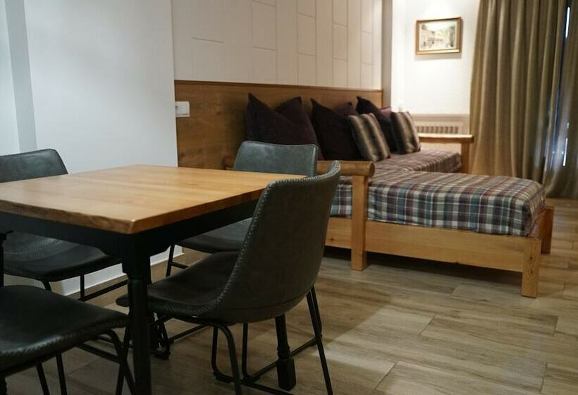 اتاق استاندارد, Abba Ordino Babot