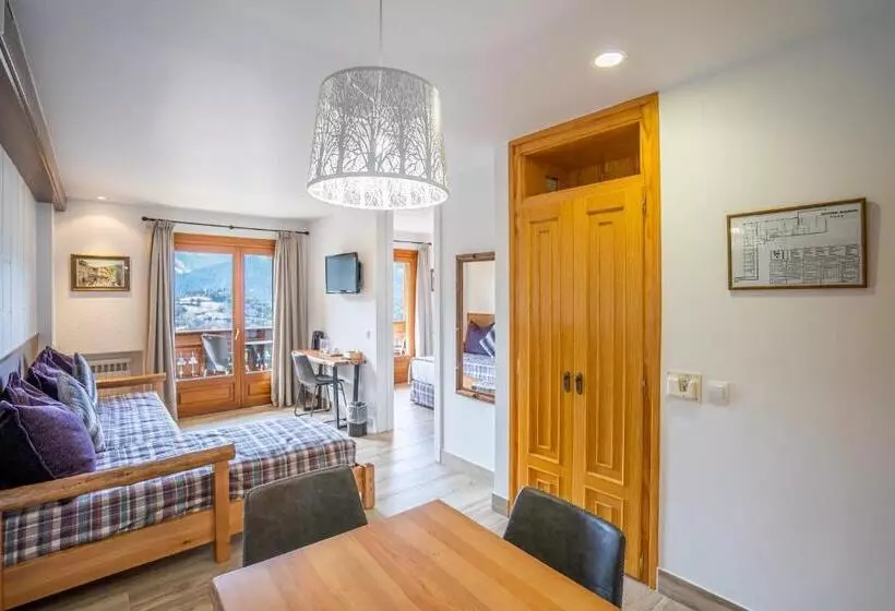 سوییت جونیور, Abba Ordino Babot