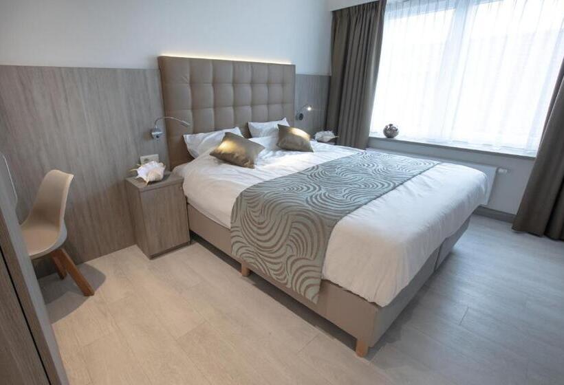 חדר משפחתי, Atlanta Knokke