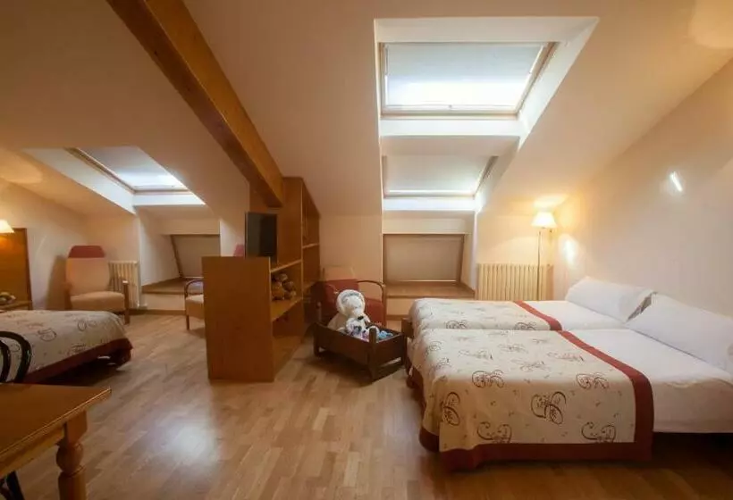 Family Room, Bonavida