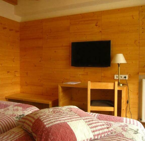 اتاق استاندارد چهار تخته, Bonavida