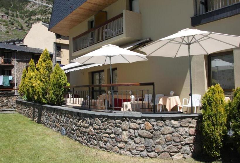 اتاق استاندارد چهار تخته, Bonavida