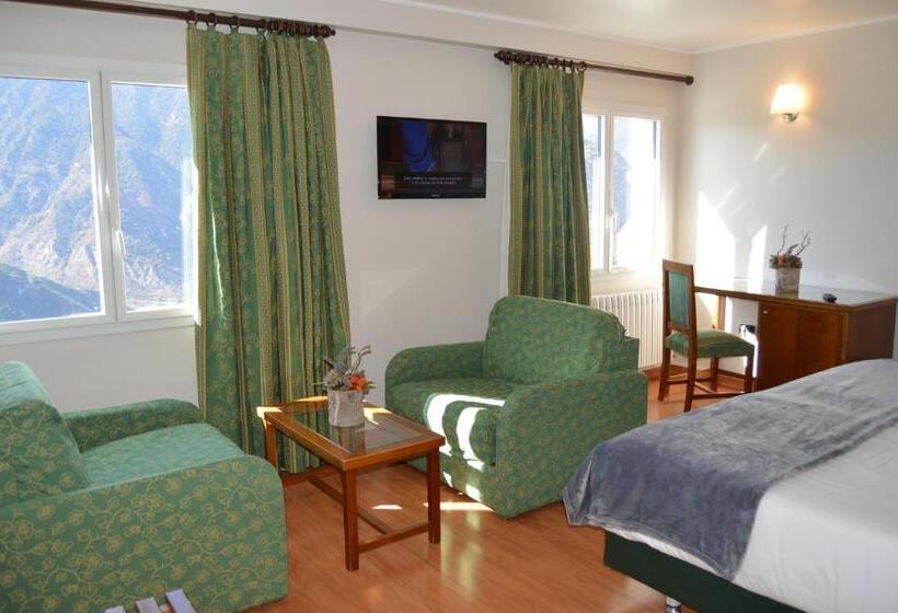 Family Room, Coma Bella