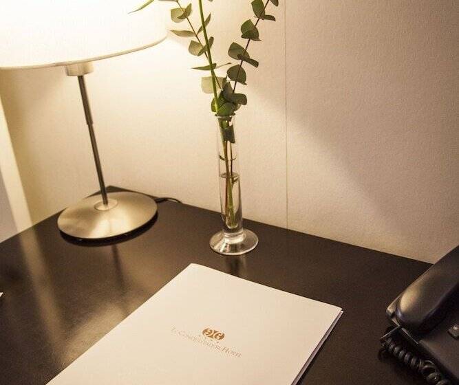 اتاق سوپریور با چشم‌انداز شهر, El Conquistador