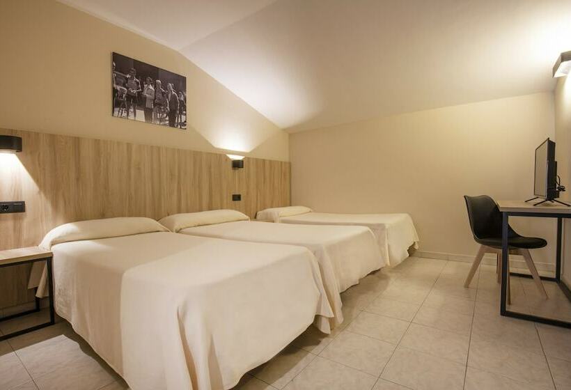 اتاق استاندارد سه نفره, Encamp by Nexta