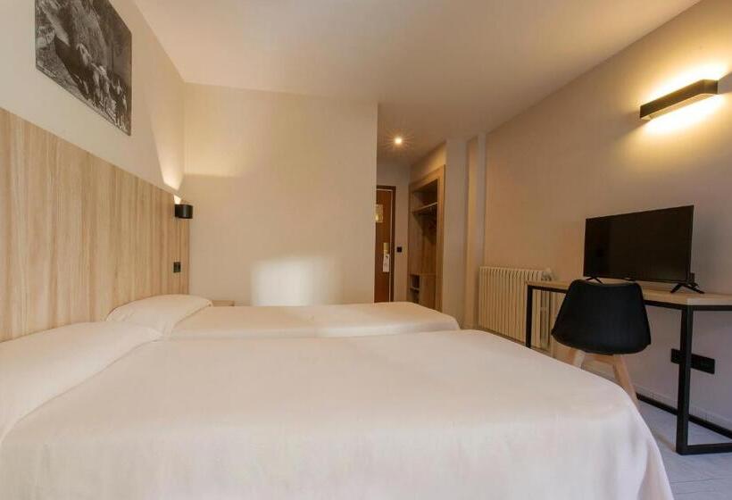 اتاق استاندارد یک نفره, Encamp by Nexta