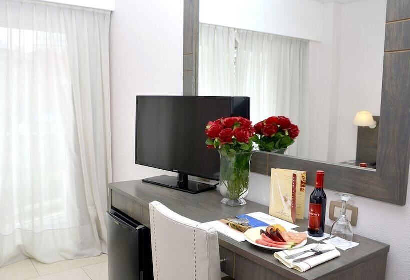 اتاق لوکس, Globales Republica