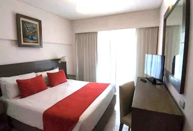 اتاق لوکس, Globales Republica