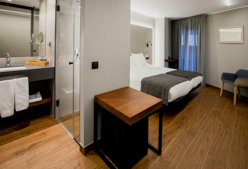 اتاق استاندارد یک نفره, Les Closes