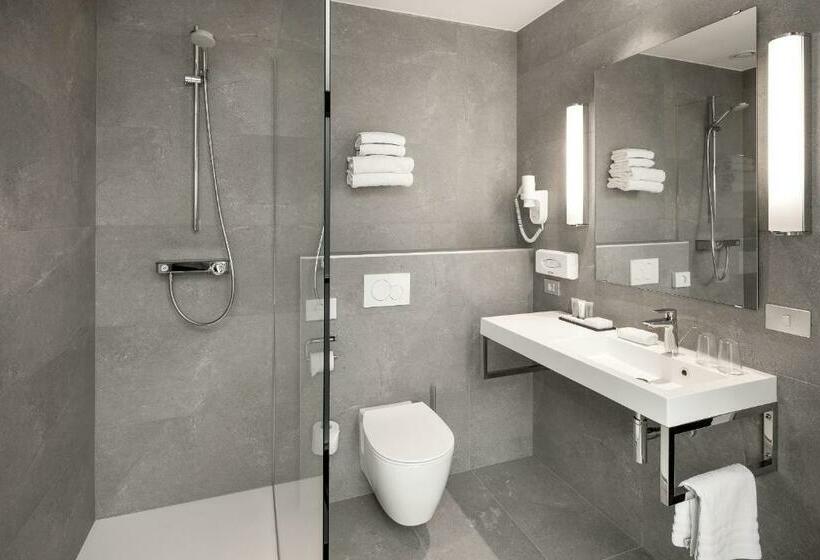 Номер Стандарт, Navarra Brugge