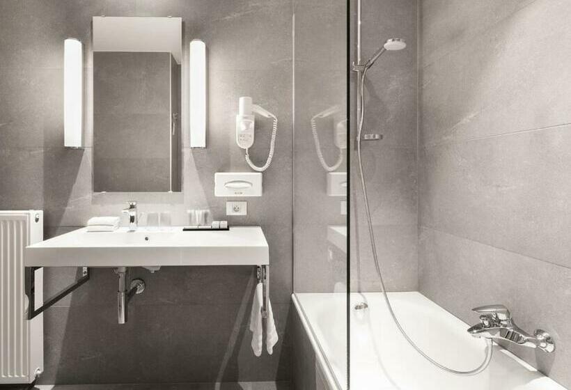 Номер Стандарт, Navarra Brugge