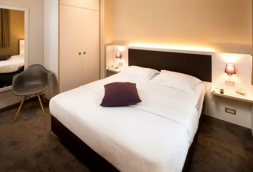 Номер Basic, Navarra Brugge