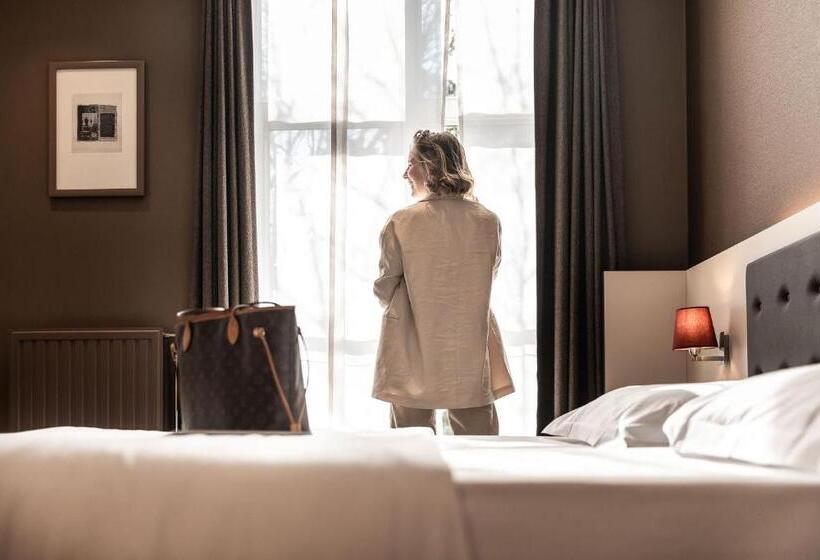 Номер Стандарт, Navarra Brugge