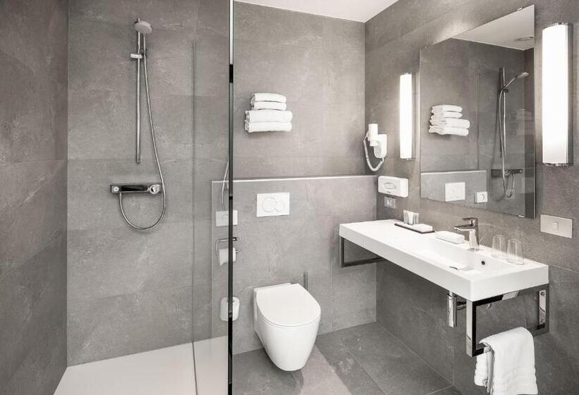 Номер Стандарт, Navarra Brugge