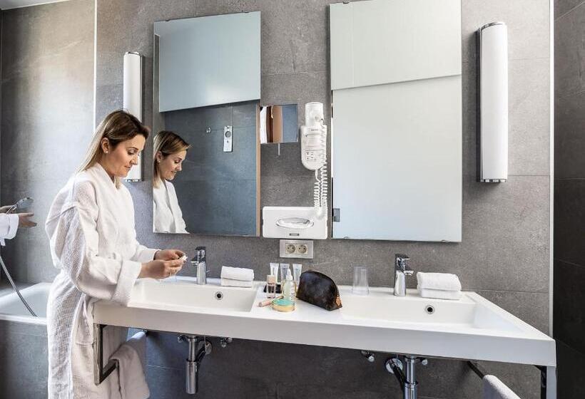 Номер Superior, Navarra Brugge