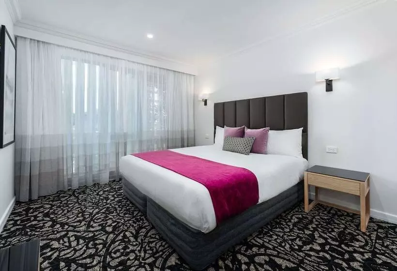 سوییت, Quality Hotel Parklake Shepparton