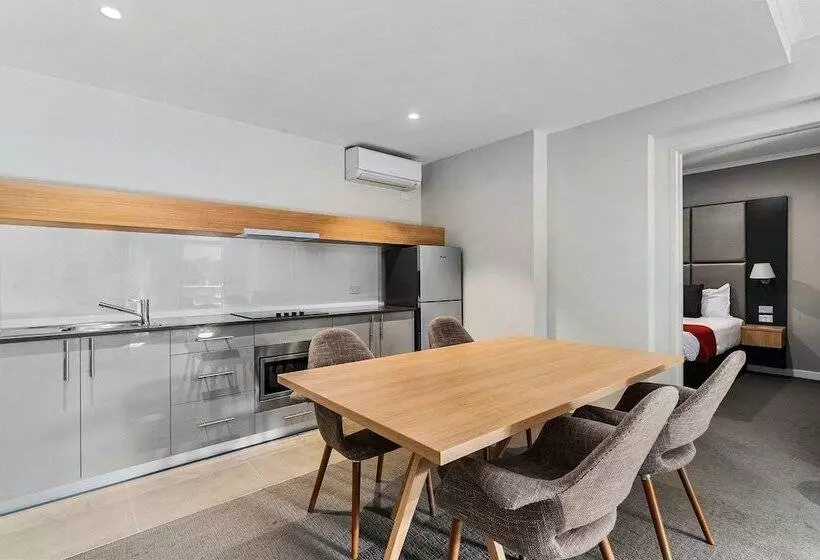 آپارتمان لوکس 2 خوابه, Quality Hotel Parklake Shepparton