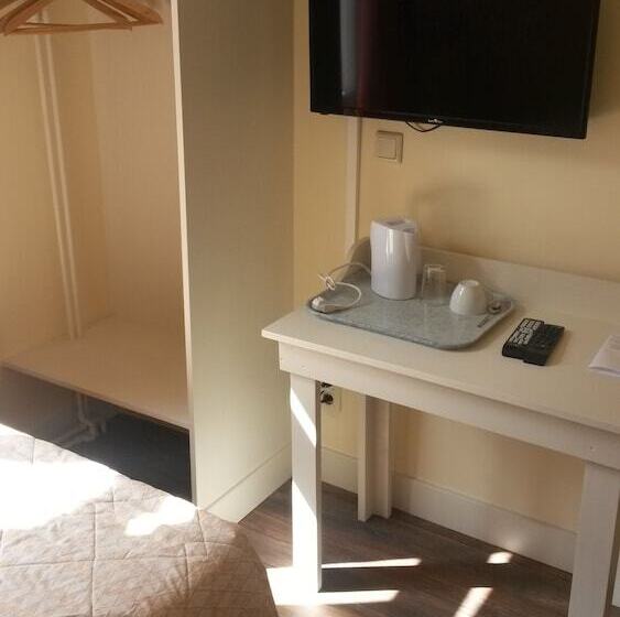 스탠다드 싱글 룸, Queen Mary