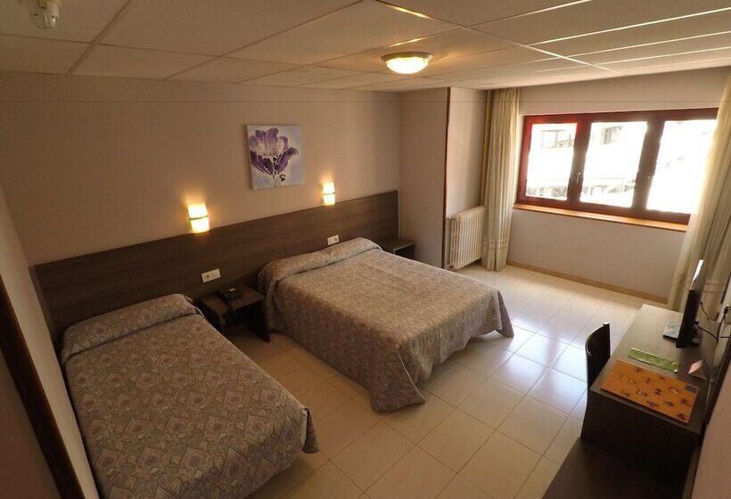 اتاق استاندارد, Somriu Hotel City M28