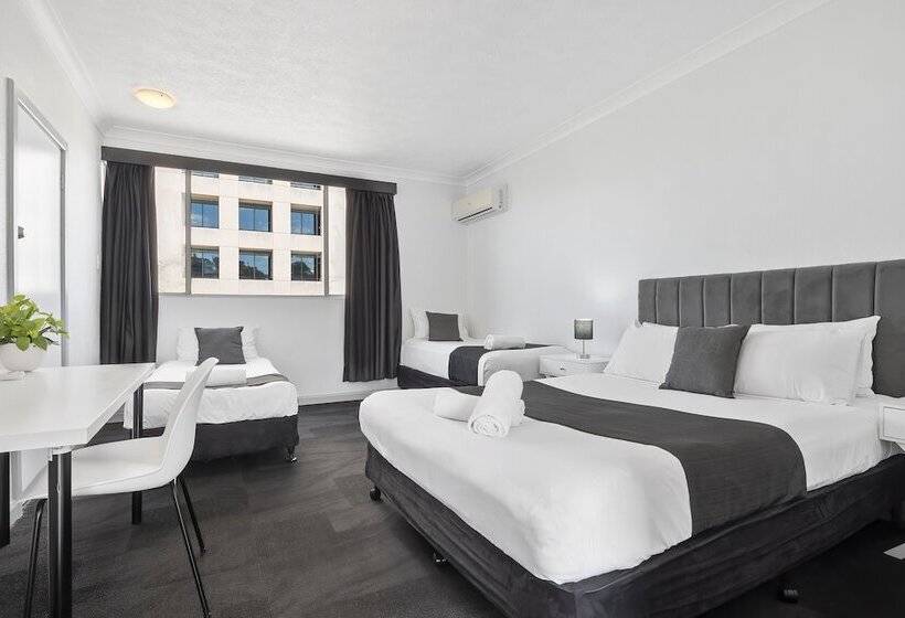 标准间, The Robert Towns