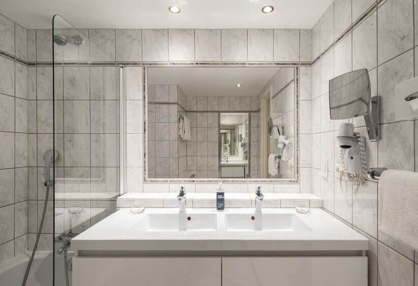 اتاق خانوادگی, Thon Hotel Bristol Stephanie