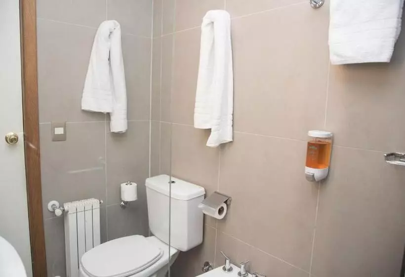 اتاق استاندارد با چشمانداز دریاچه, Tres Reyes